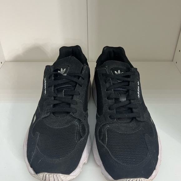 Adidas Falcon - Picture 2 of 2